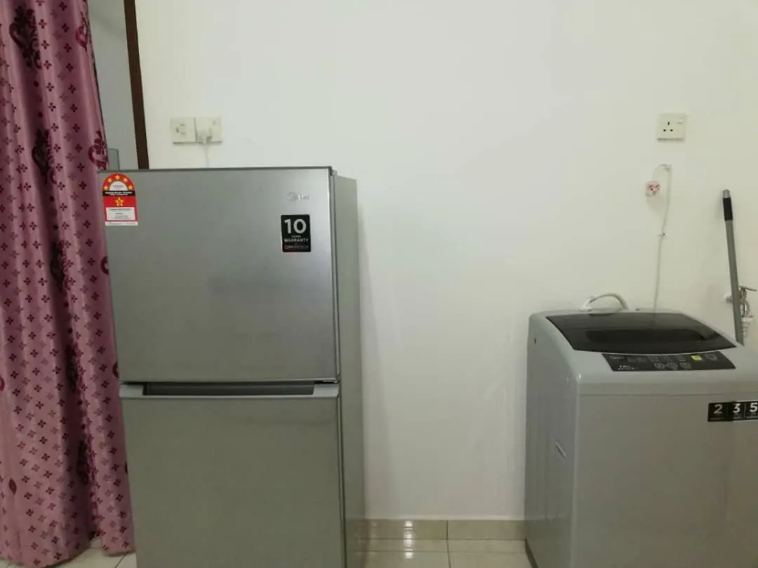 Faeyz Homestay Pertam Jaya Malacca 0*,